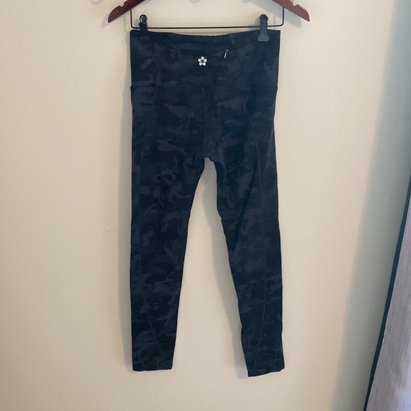 Tuff Athletics Leggings - Picture 2 of 3